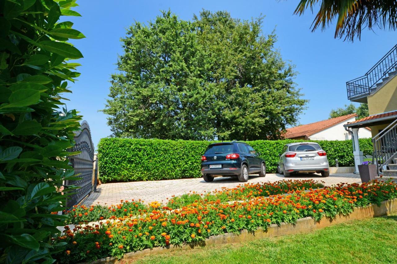 Apartments Pilic Rosini Exterior foto