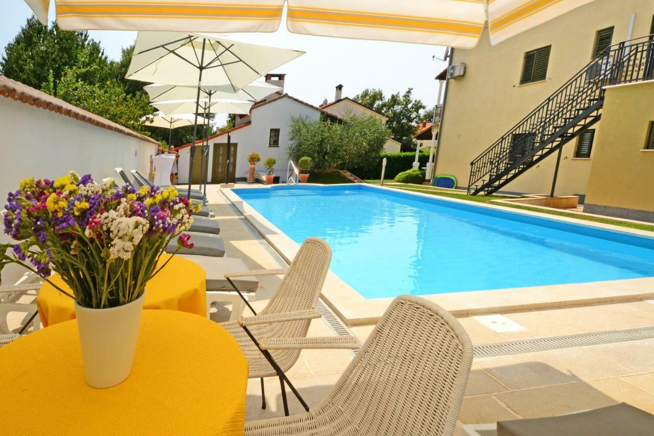 Apartments Pilic Rosini Exterior foto